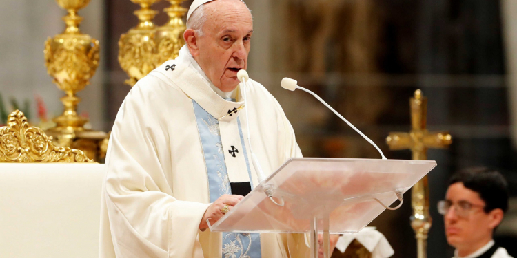 Pope Francis leads a Mass marking the World Day of Peace in St. Peter's Basilica at the Vatican, January 1, 2020. REUTERS/Remo Casilli