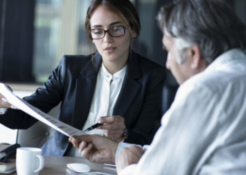 Business people discussion advisor concept